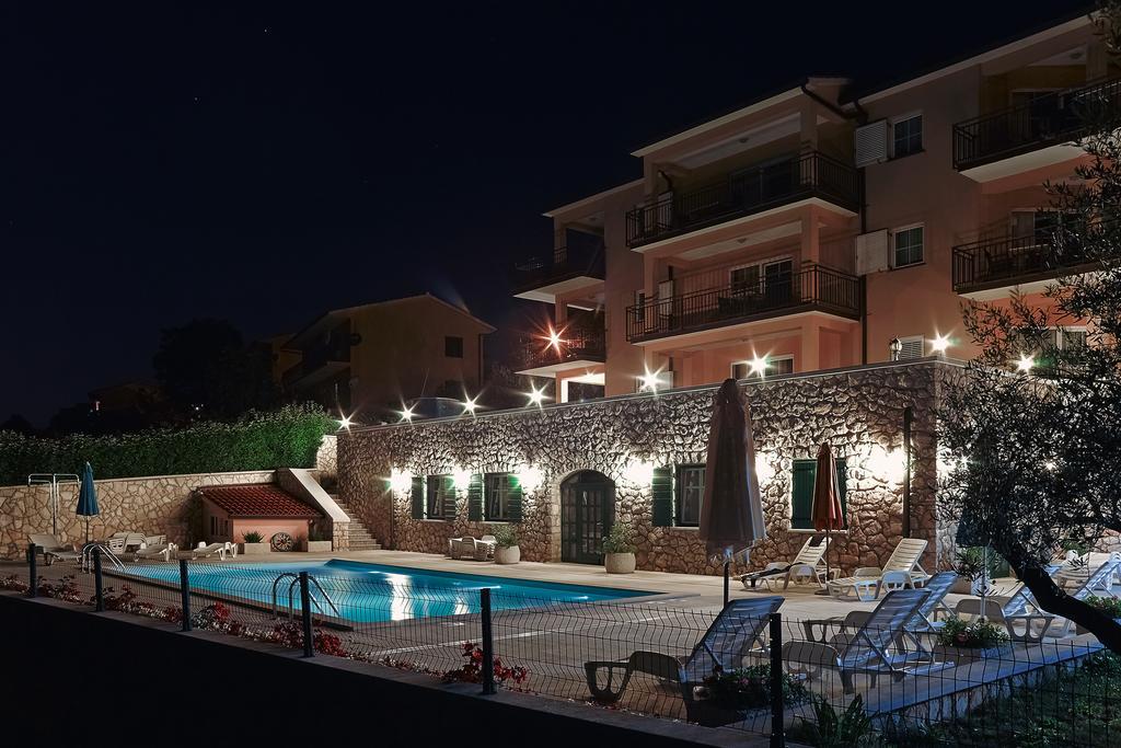 Apartments Villa Venera 라빈 외부 사진